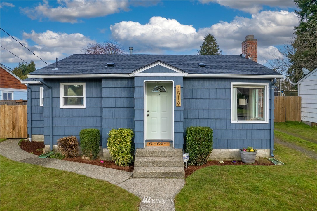 Property Photo: 4519 S 10th Street WA 98405