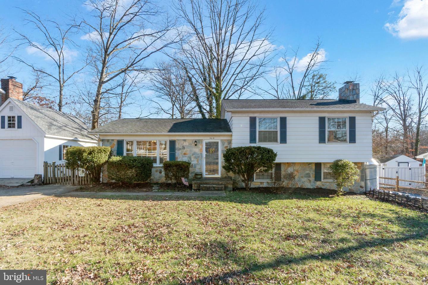 Property Photo:  304 Laurel Avenue  VA 22408 