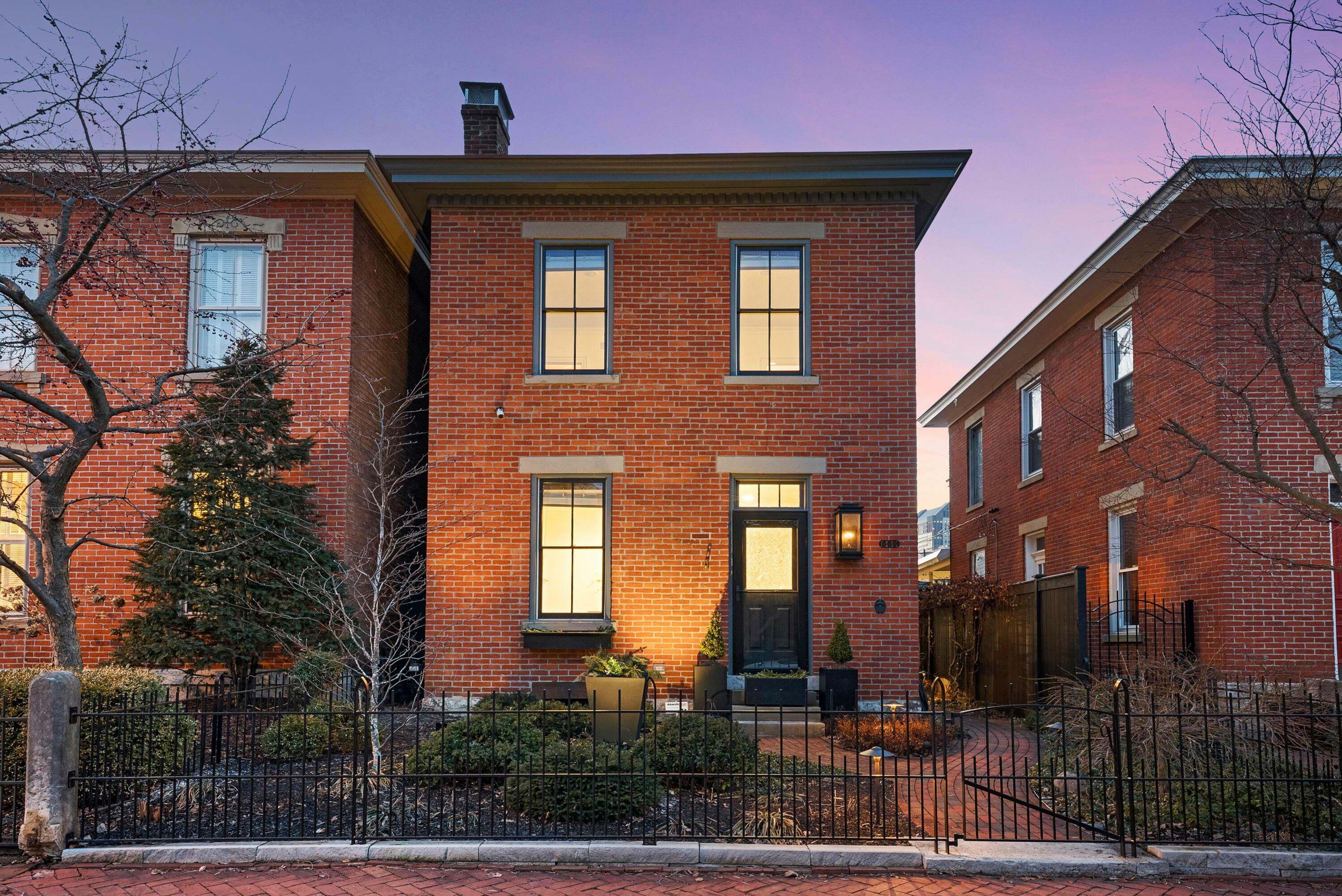 569 S 6th Street  Columbus OH 43206 photo