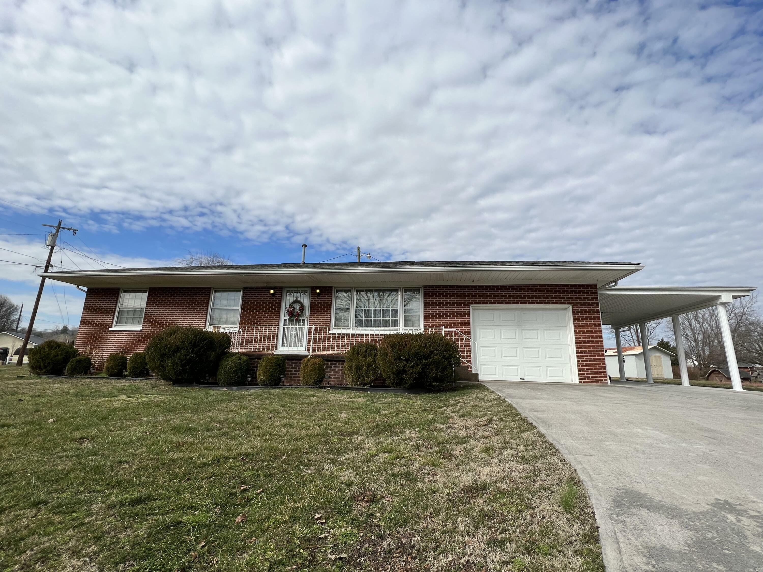 Property Photo:  1041 Shawnee Drive  KY 40769 