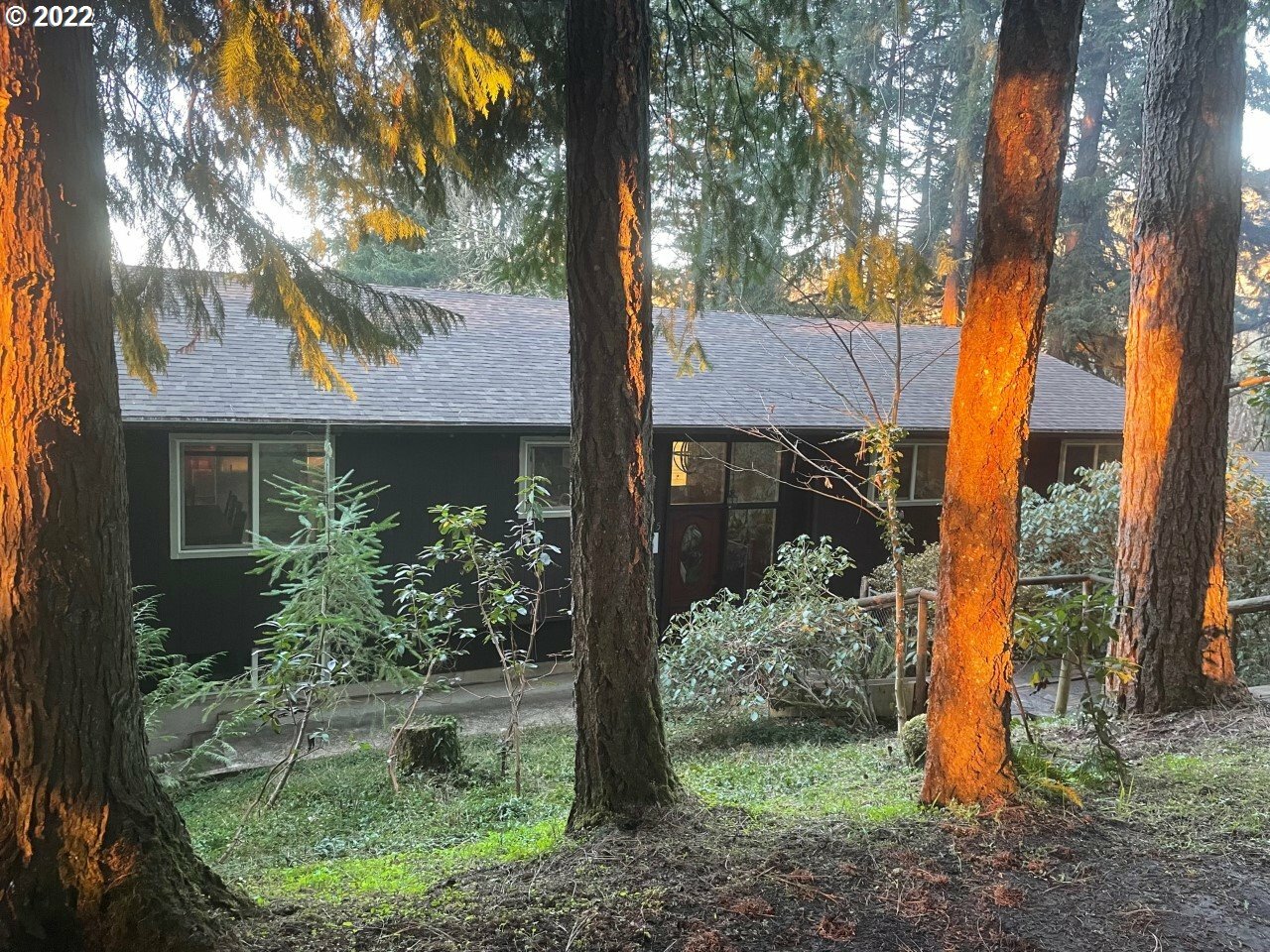 Property Photo:  29075 Gimpl Hill Rd  OR 97402 