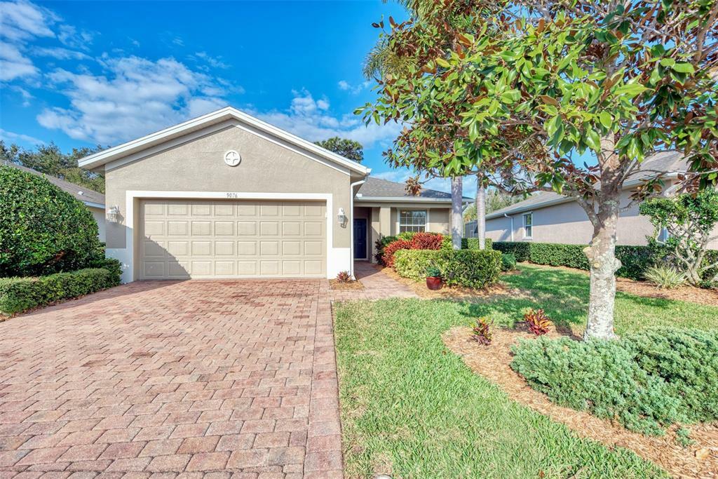 Property Photo: 9076 Coachman Drive FL 34293