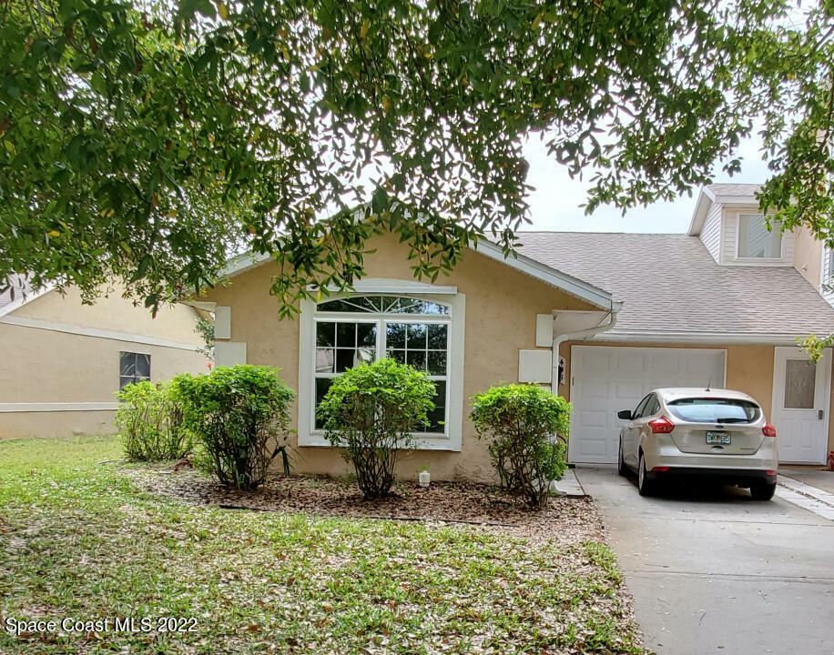 Property Photo:  495 Arbor Ridge Lane  FL 32780 