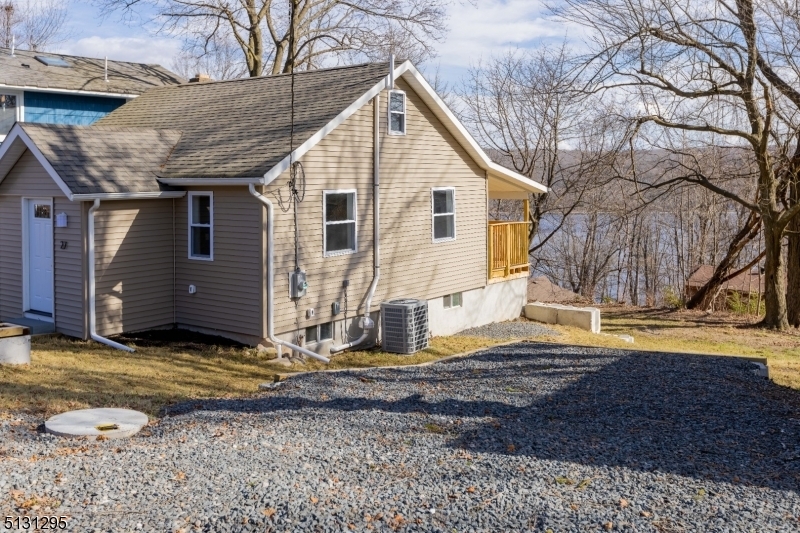 Property Photo:  27 Cedarbrook Rd  NJ 07421 