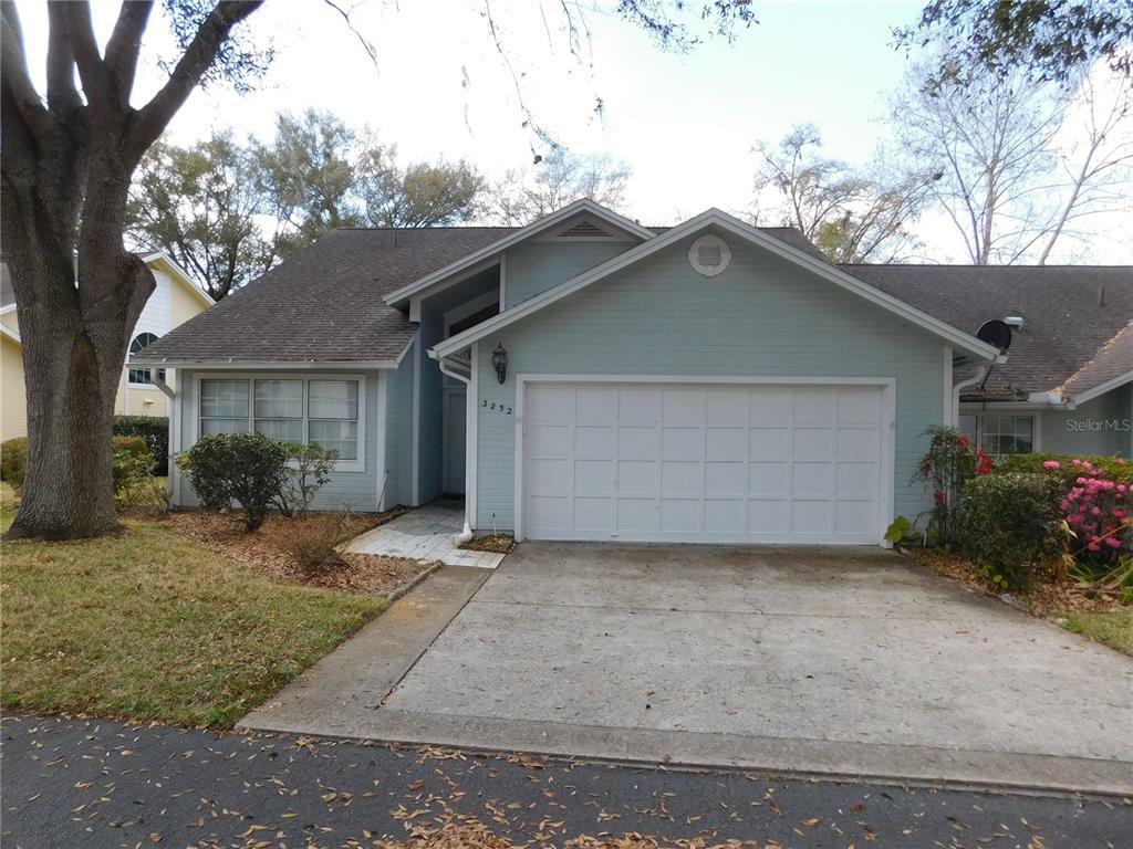 Property Photo:  3252 NW 103rd Drive  FL 32606 