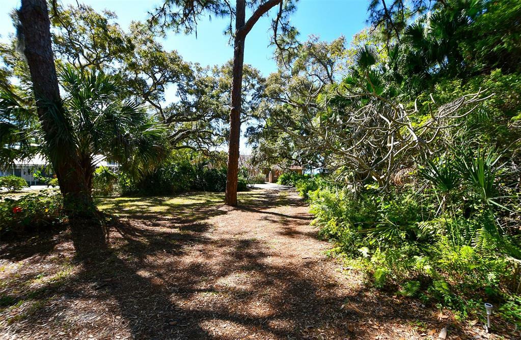 Property Photo:  3923 Bay Shore Road  FL 34234 