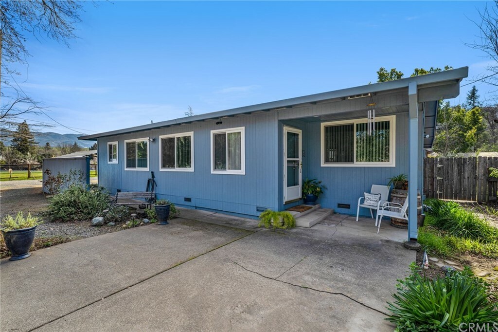 Property Photo:  861 Lake Mendocino Drive  CA 95482 