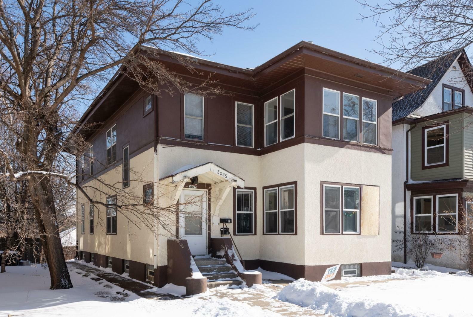 Property Photo: 3025 S 11th Avenue S MN 55407