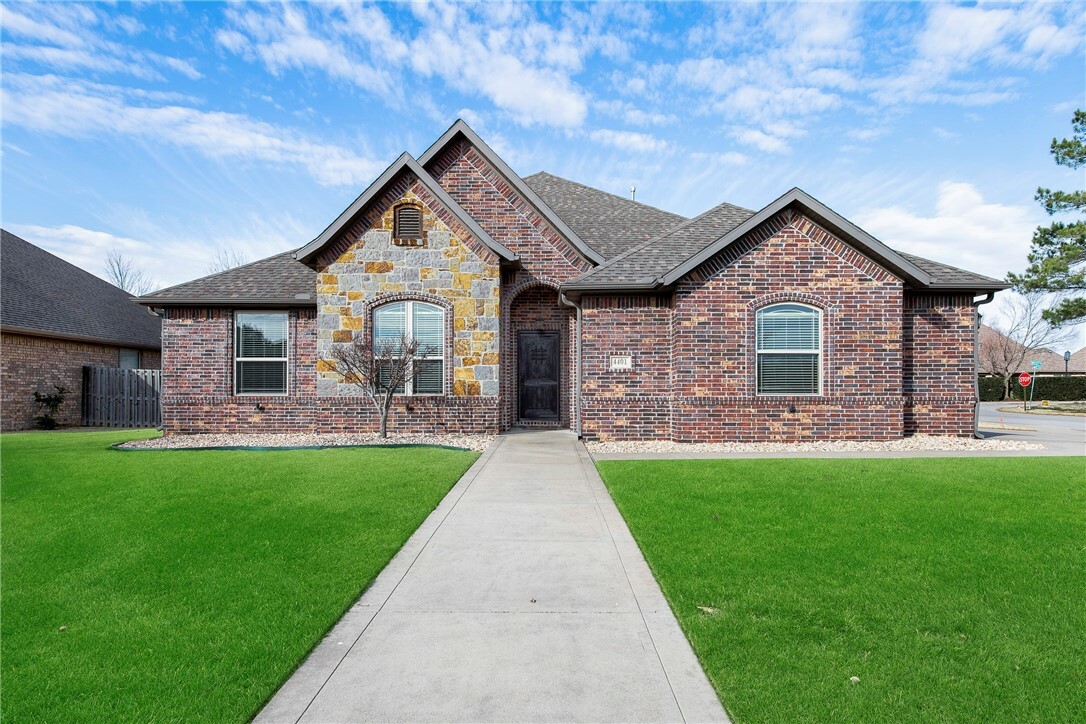 Property Photo:  4401 W Canopy Meadows Drive  AR 72758 