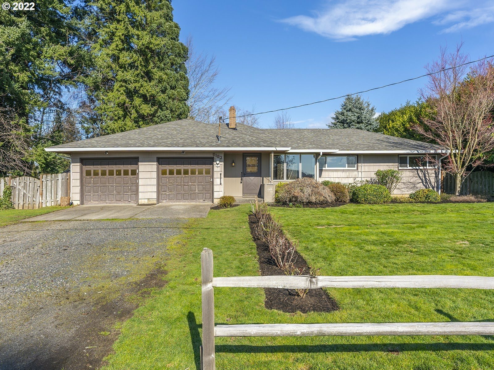 Property Photo:  6103 SE Lusted Rd  OR 97080 