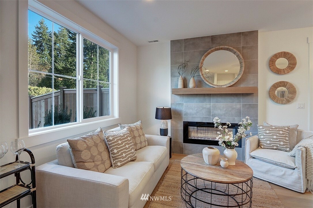 Property Photo: 21222 82nd Place W WA 98026