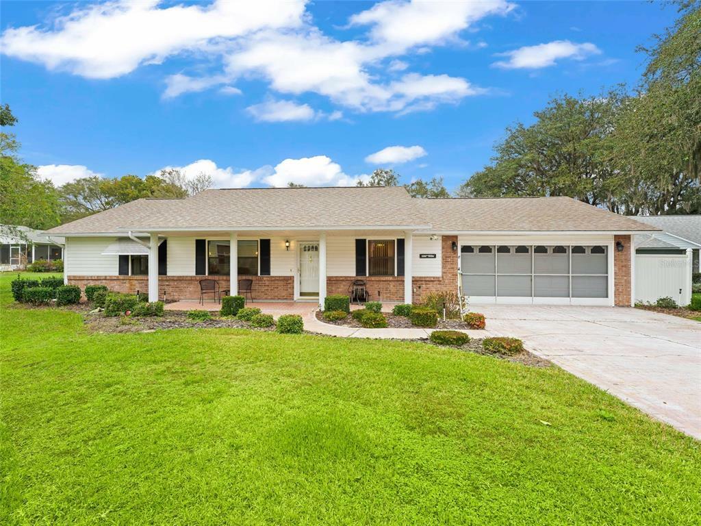 Property Photo:  1206 Loch Rannoch Court  FL 34788 