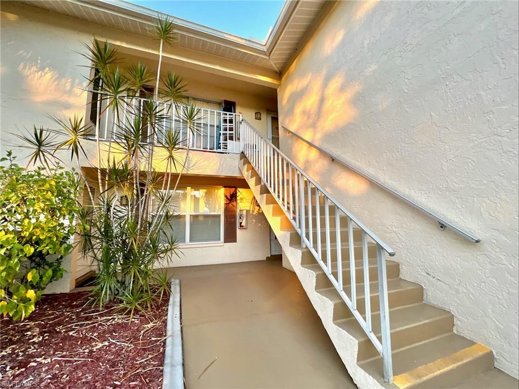 Property Photo:  1100 Pondella Road 208  FL 33909 