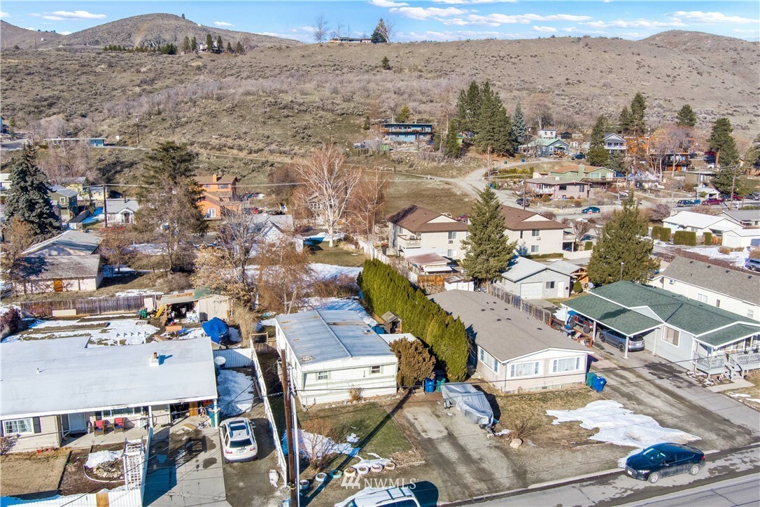 Property Photo: 318 W Gibson Avenue WA 98816