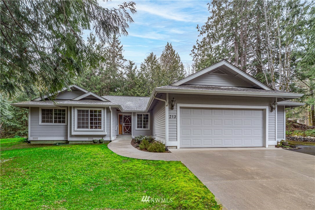 Property Photo:  213 Puget Loop Road  WA 98365 