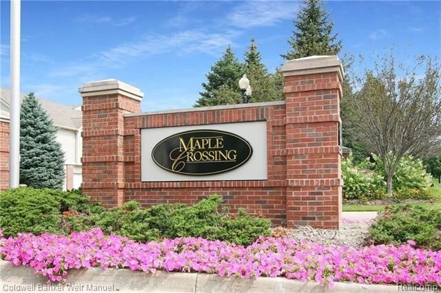 Property Photo:  8203 Chesapeake Cir  MI 48390 