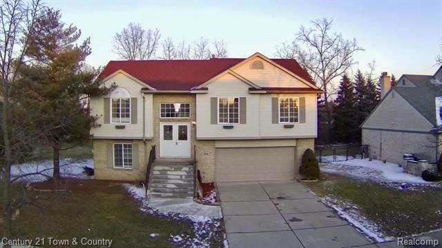 Property Photo:  41114 Westfield Circle  MI 48188 