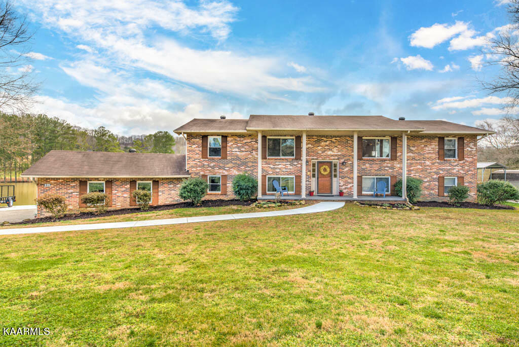 Property Photo: 125 Lakeview Hills Lane TN 37716