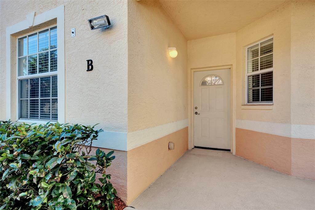 Property Photo: 4270 Vicenza Drive B40 FL 34293