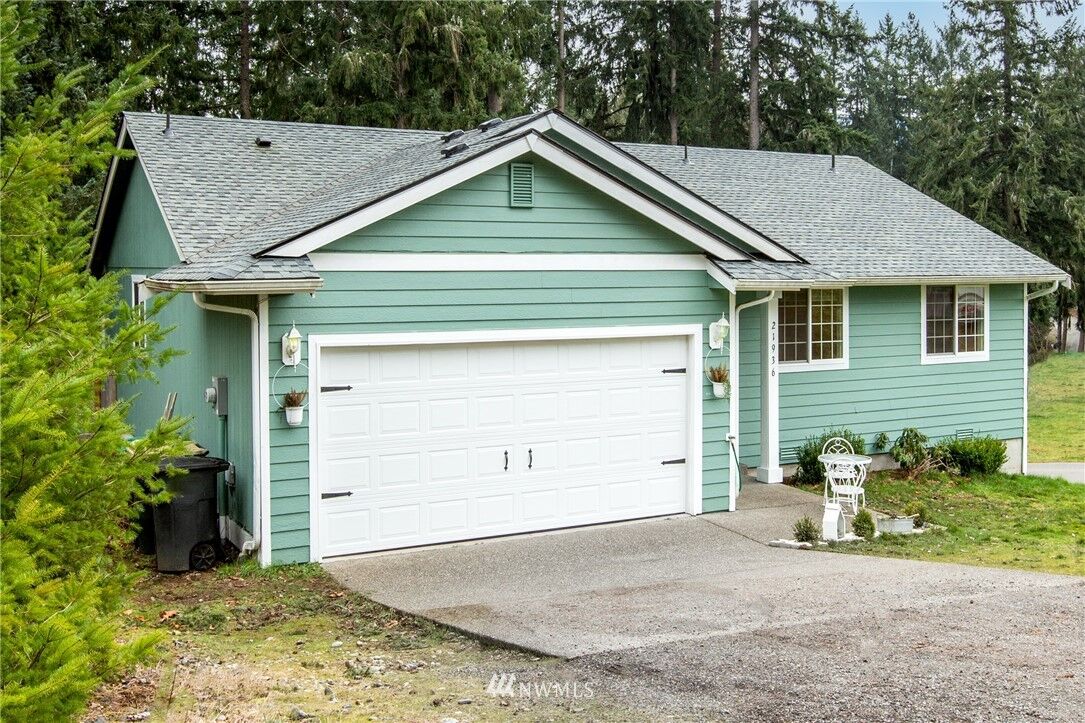 Property Photo: 21936 Promontory Court SE WA 98597