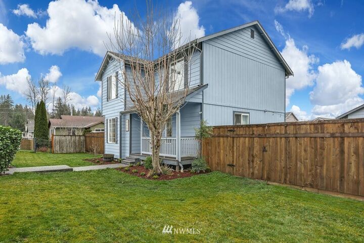 Property Photo:  512 Jordan Road  WA 98252 