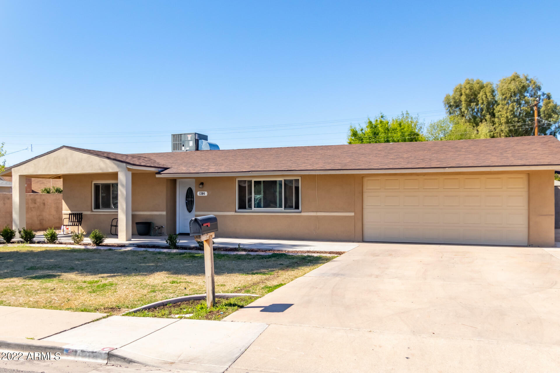 Property Photo:  1304 N 24th Street  AZ 85213 