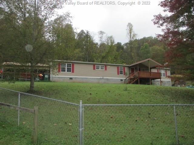 Property Photo:  244 Woodbine Farm Road  WV 25560 