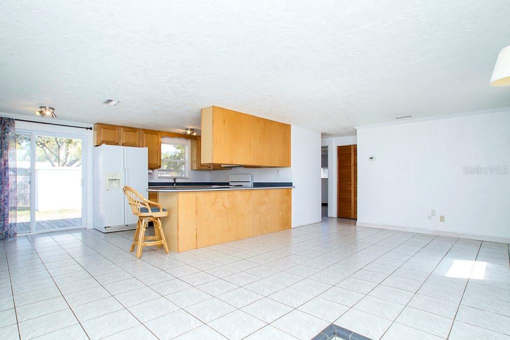 Property Photo:  5441 64th Avenue N  FL 33781 