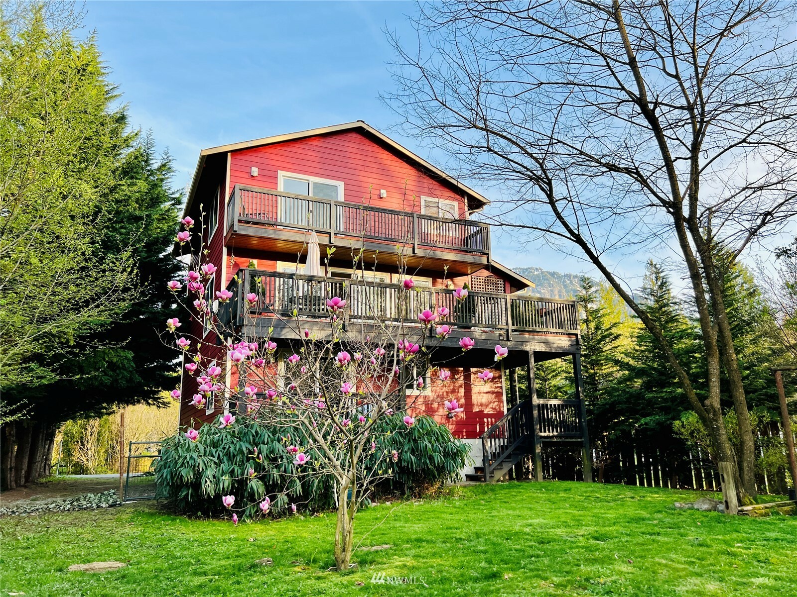 Property Photo:  44131 Fir Road  WA 98251 