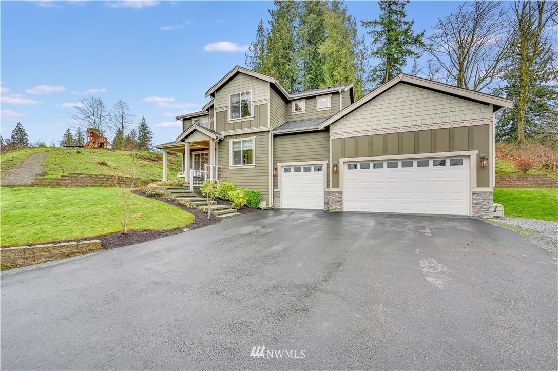 Property Photo:  18216 105th Street SE  WA 98290 