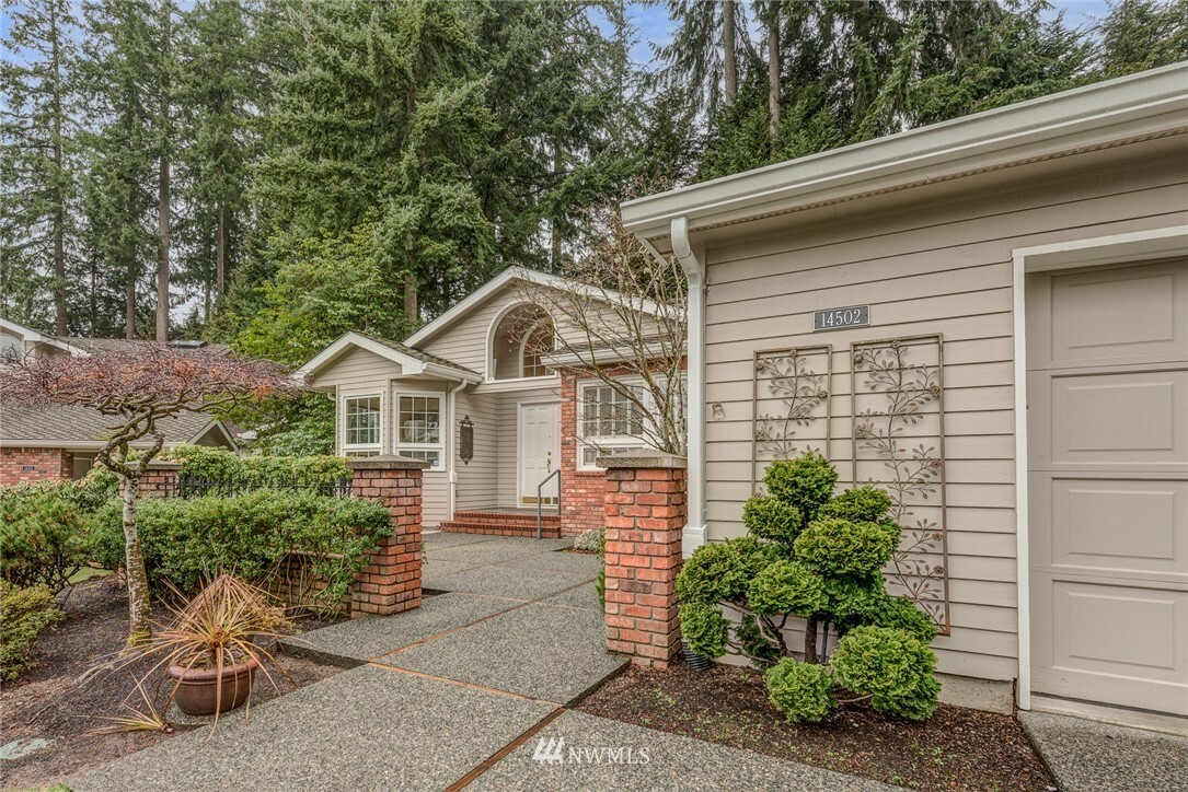 Property Photo:  14502 21st Court SE  WA 98012 