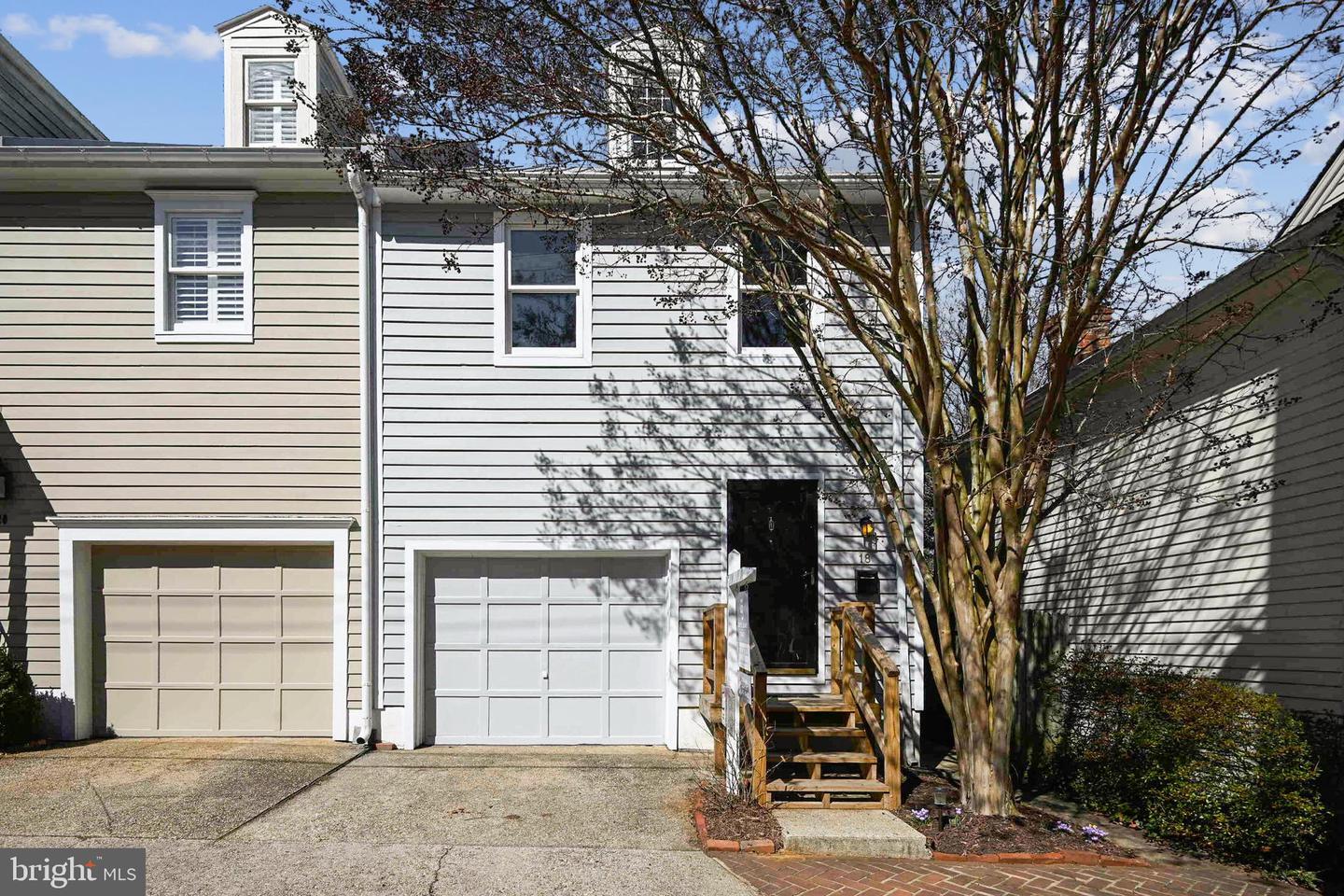 Property Photo:  18 College Avenue  MD 21401 