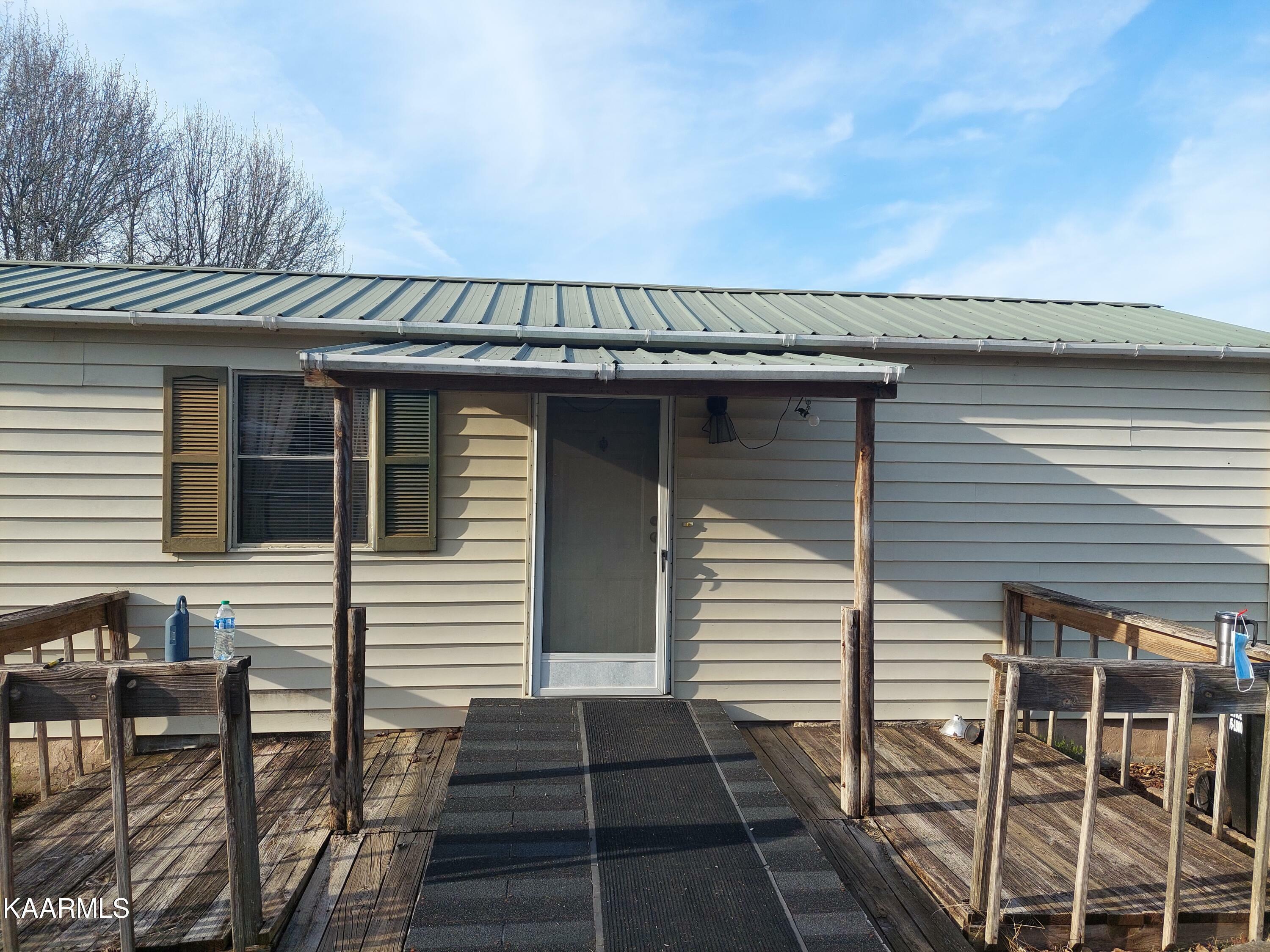 Property Photo:  570 Disco Loop Rd  TN 37737 