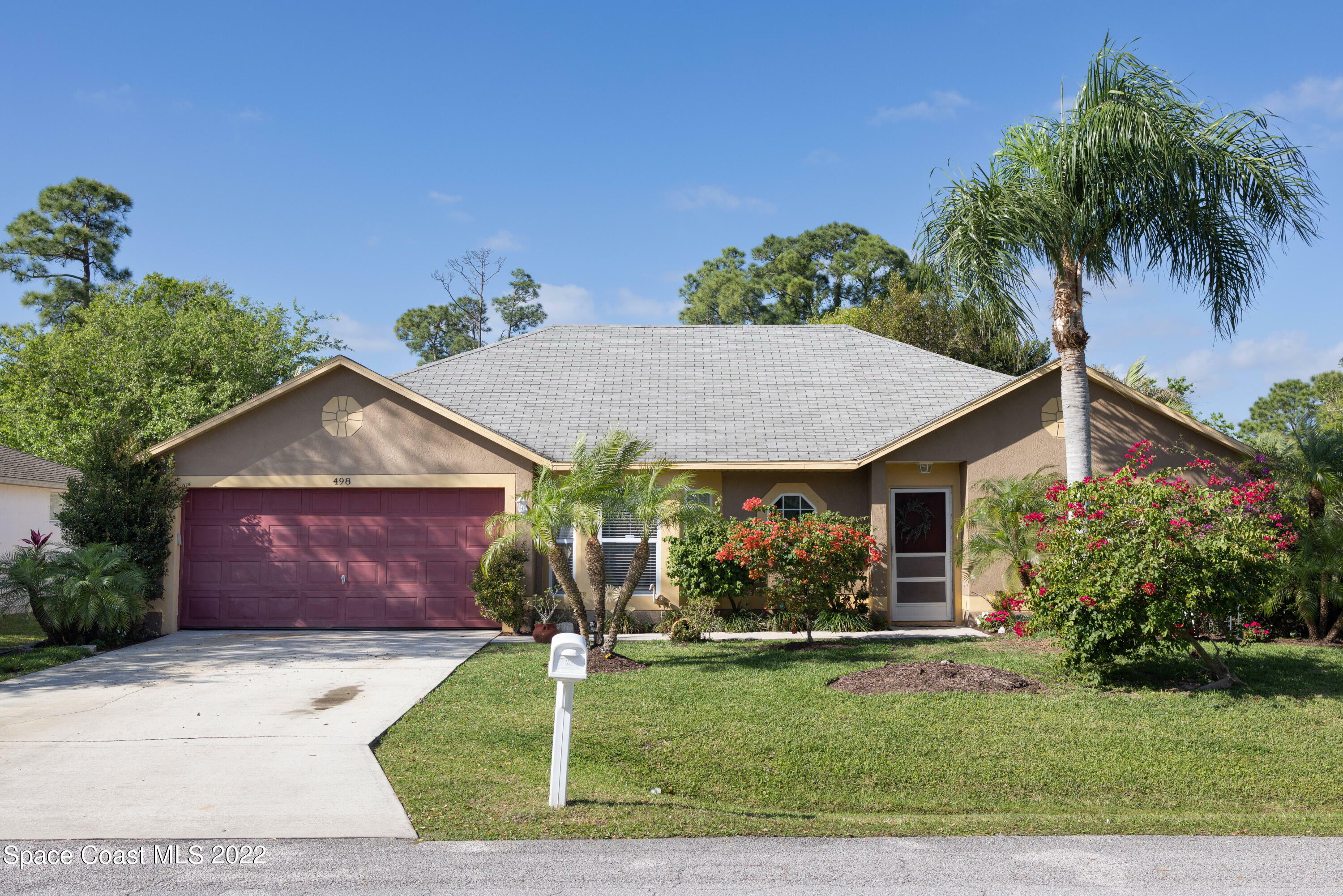 Property Photo:  498 Bascom Lane NE  FL 32907 