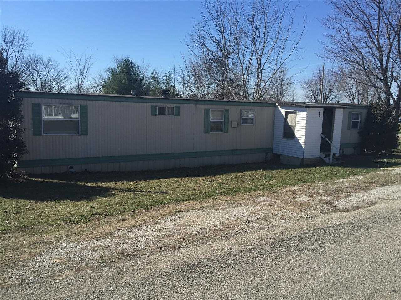 Property Photo: 204 College Street KY 40146