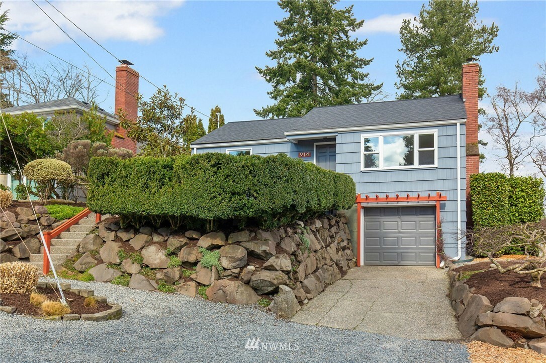 Property Photo:  914 NW 96th Street  WA 98117 