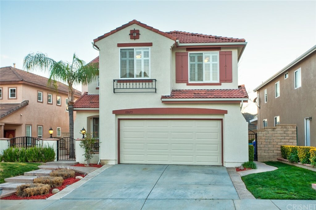 Property Photo:  32075 Big Oak Lane  CA 91384 