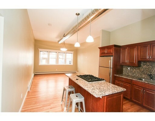 Property Photo: 84 Prince Street 1A MA 02113