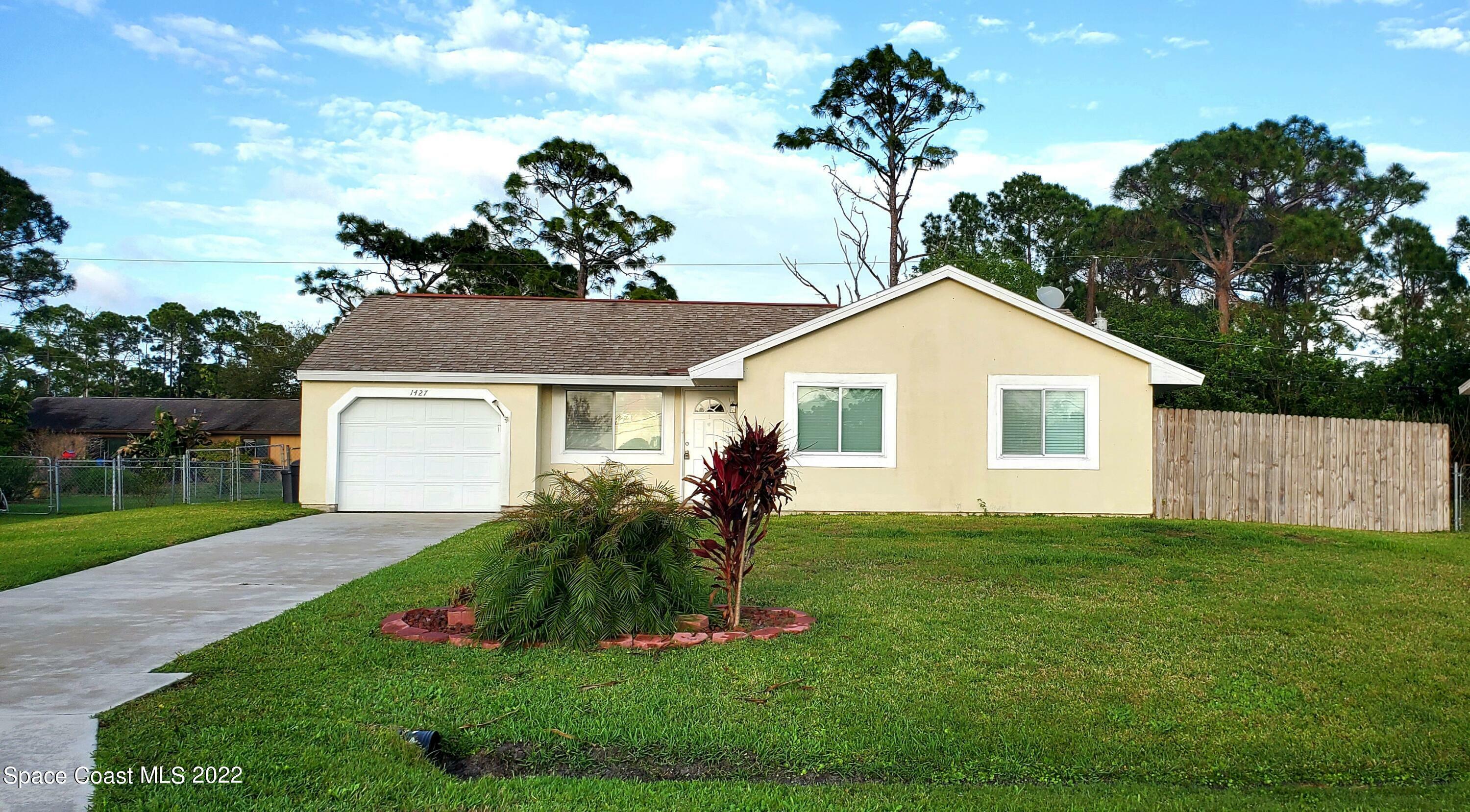 Property Photo:  1427 Mackay Avenue SE  FL 32909 