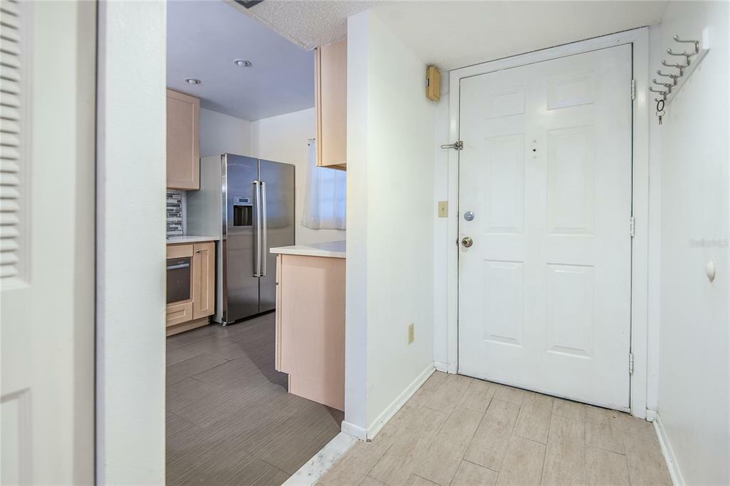 Property Photo:  1753 Belleair Forest Dr D2  FL 33756 