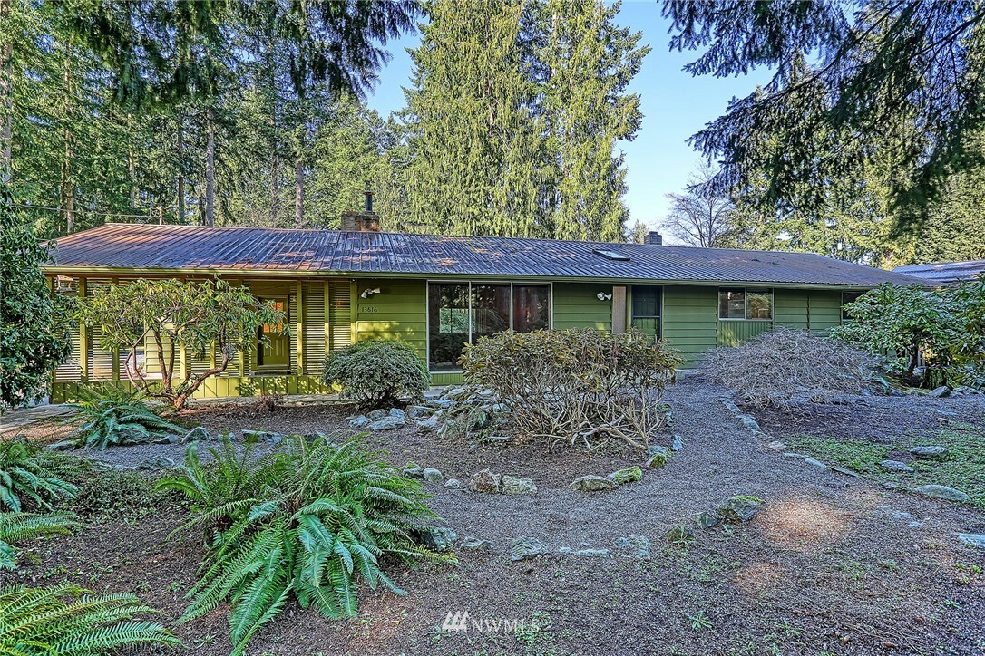 Property Photo:  13616 57th Avenue NE  WA 98271 