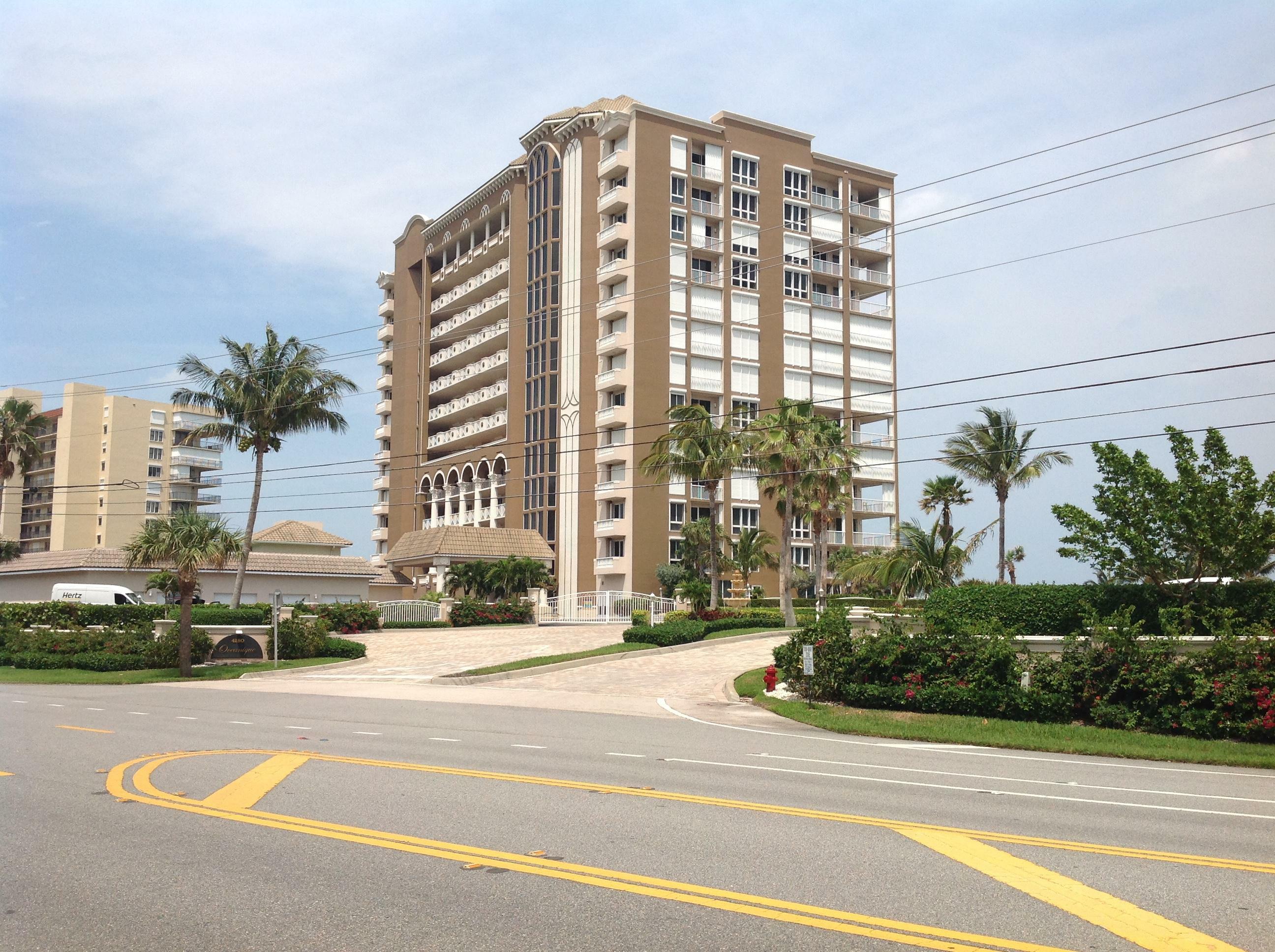 Property Photo:  4180 N Highway A1a 1304  FL 34949 