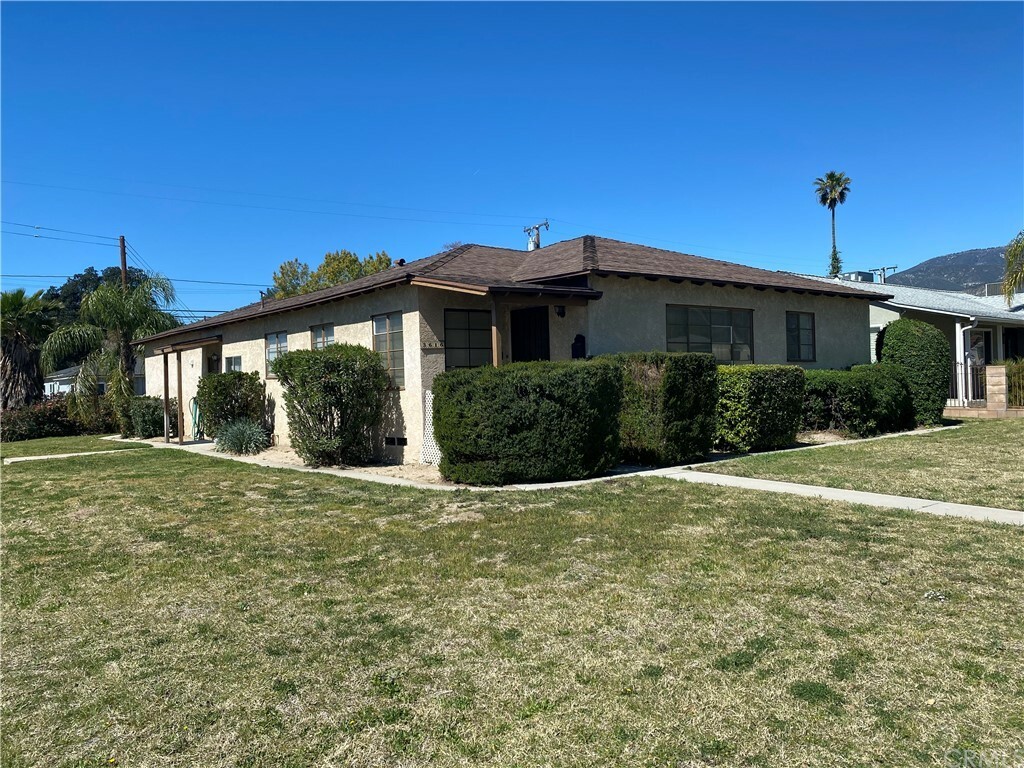 Property Photo: 3616 N Sierra Way CA 92405