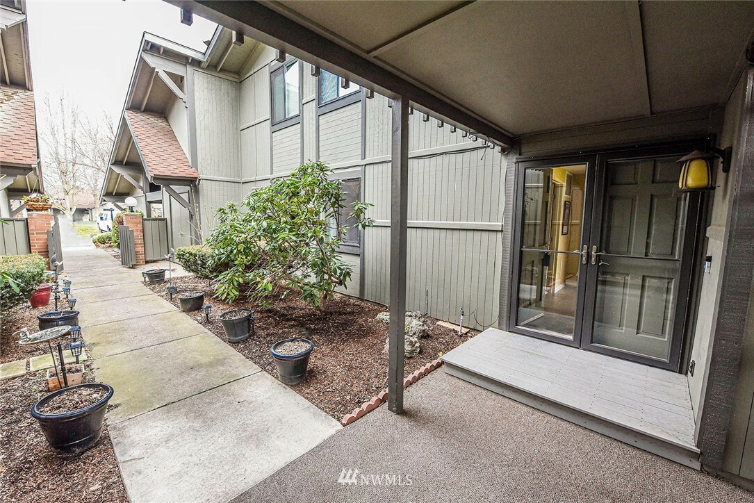 Property Photo:  601 Village Way 46  WA 99362 