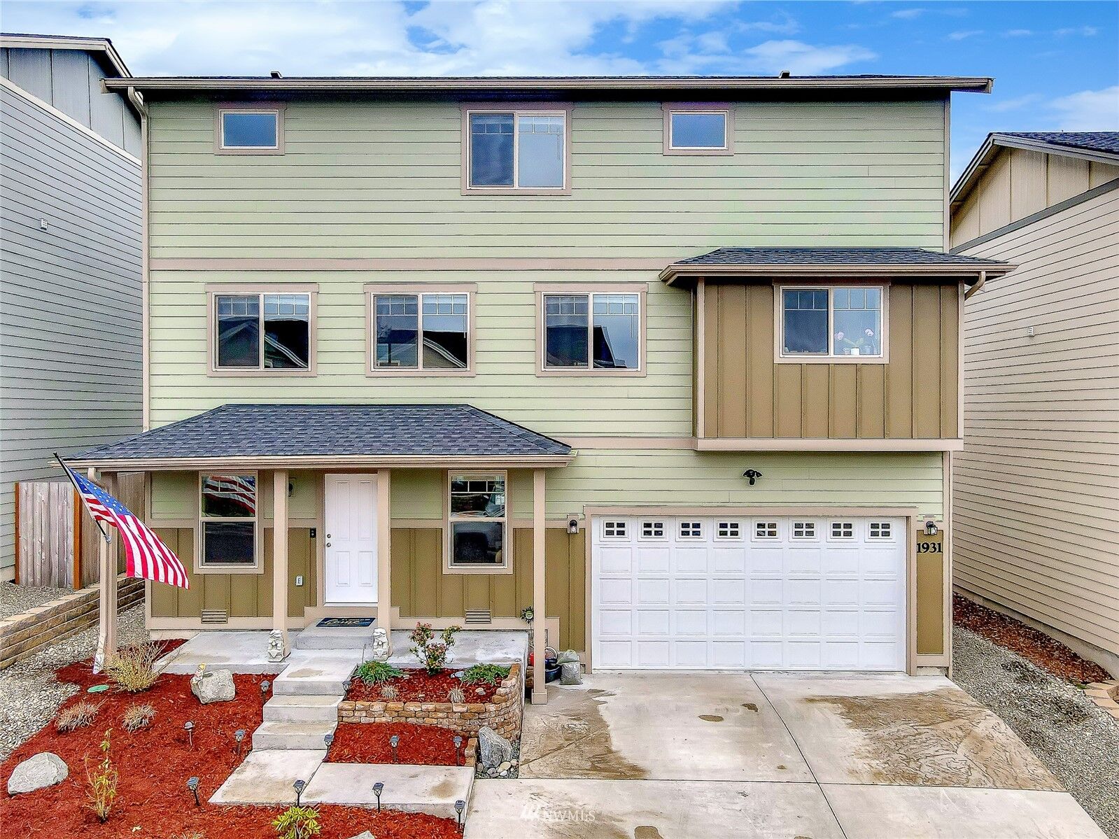 Property Photo: 1931 Hardway WA 98312