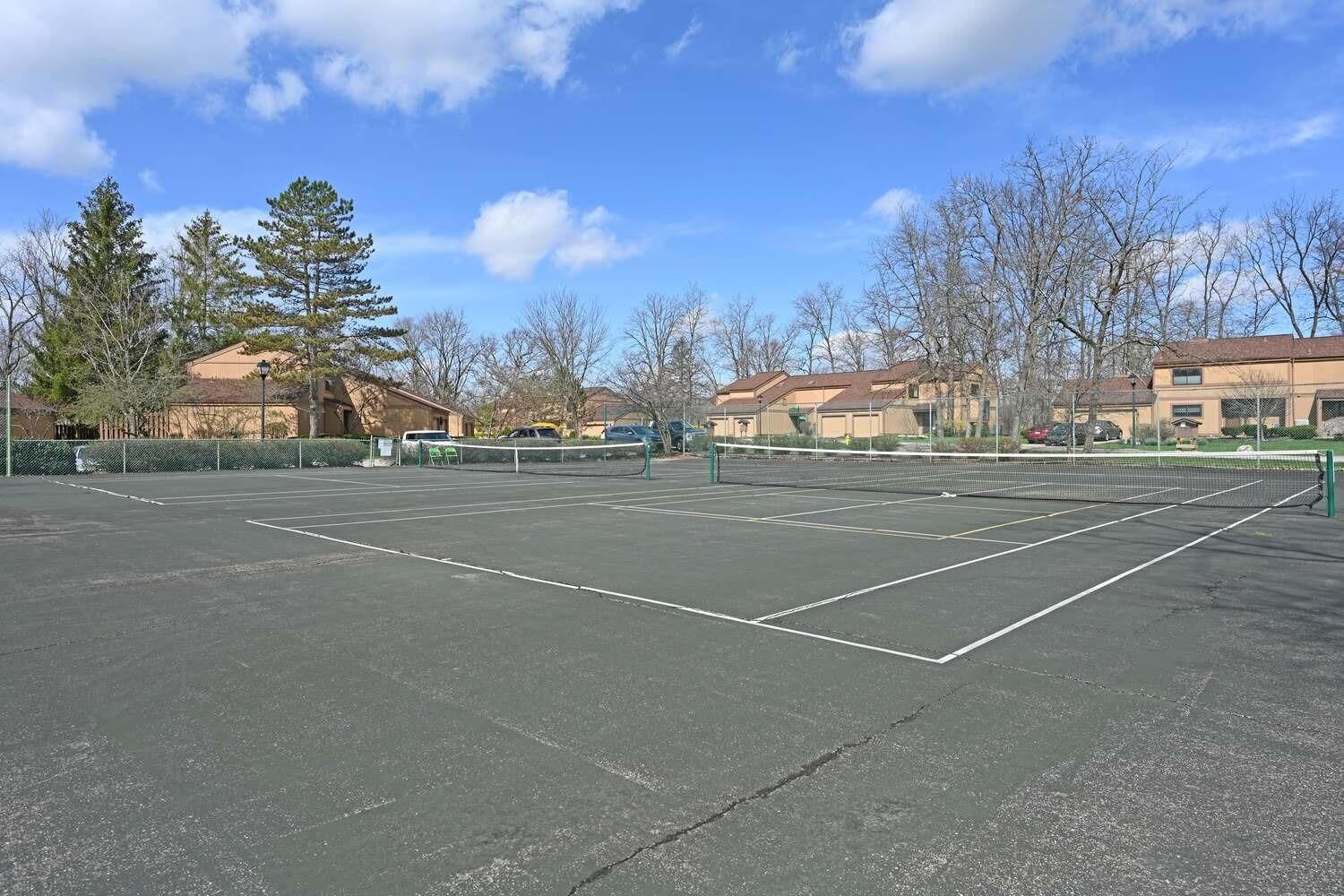 Property Photo:  463 Clubhouse Dr  OH 45040