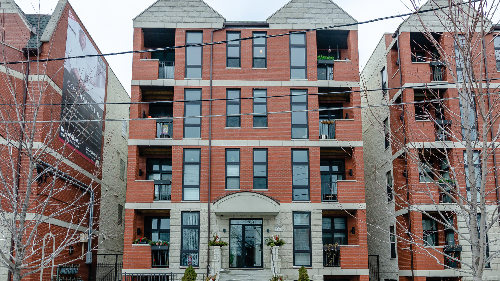Property Photo:  4226 S Ellis Avenue 4N  IL 60653 