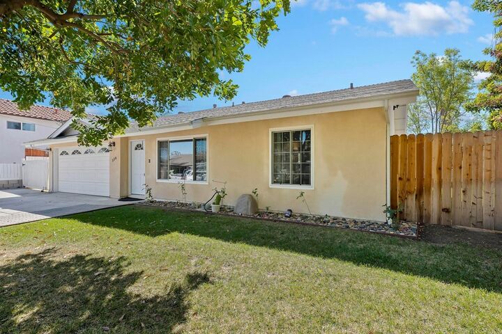Property Photo:  338 Plaza De Benito Juarez  CA 92083 