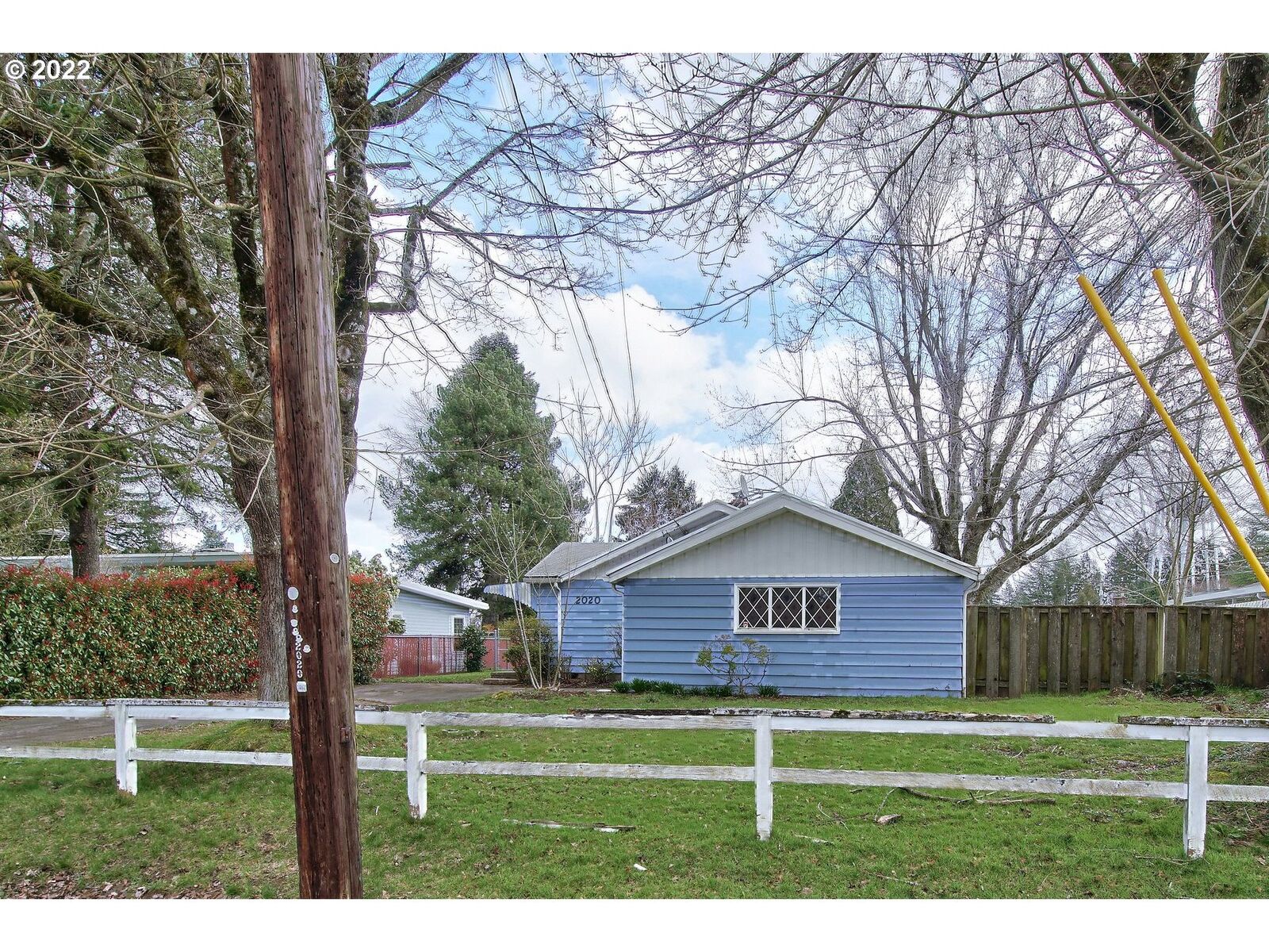 Property Photo: 2020 NE 134th Pl OR 97230