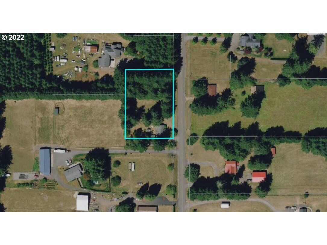 Property Photo:  2412 NE 277th Ave  WA 98607 